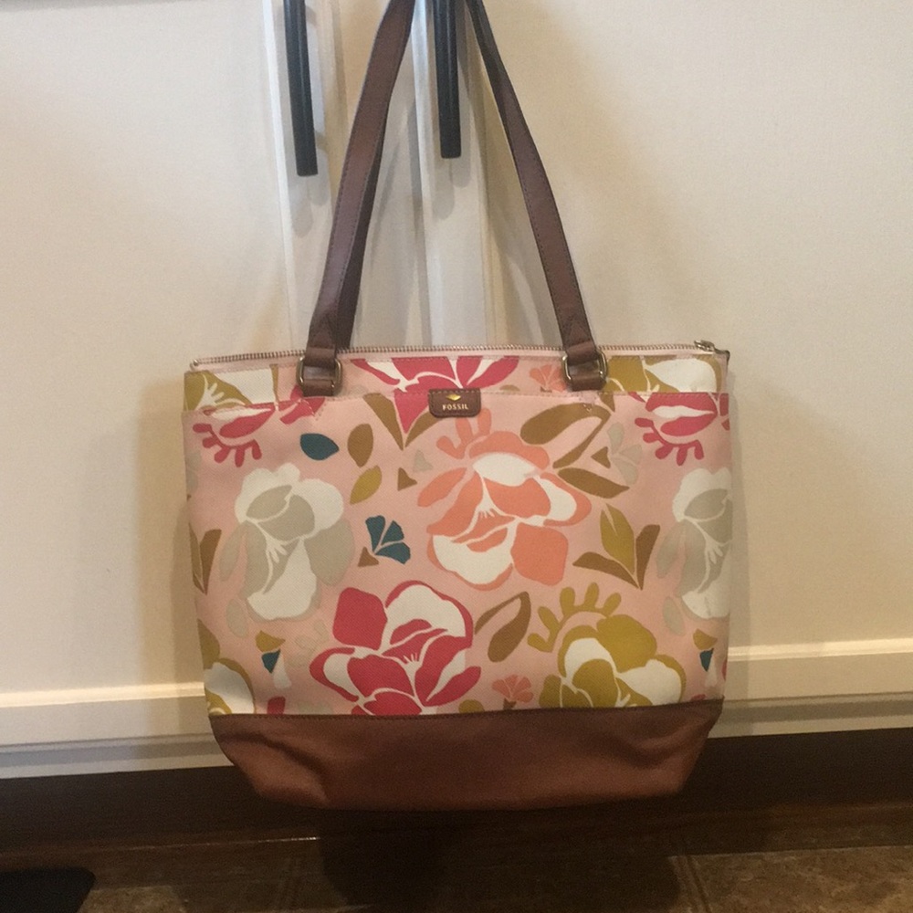 Fossil pink floral Tote and wallet